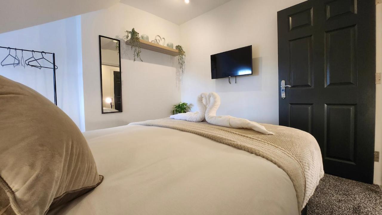 Principality Suites; Three Bed By Property Promise Κάρντιφ Εξωτερικό φωτογραφία