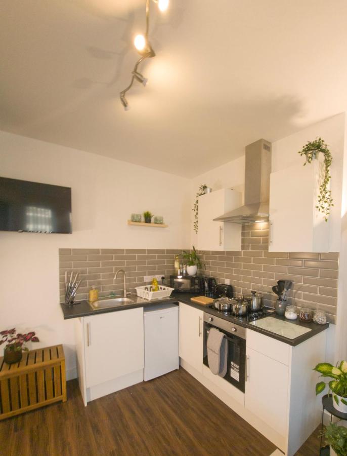 Principality Suites; Three Bed By Property Promise Κάρντιφ Εξωτερικό φωτογραφία