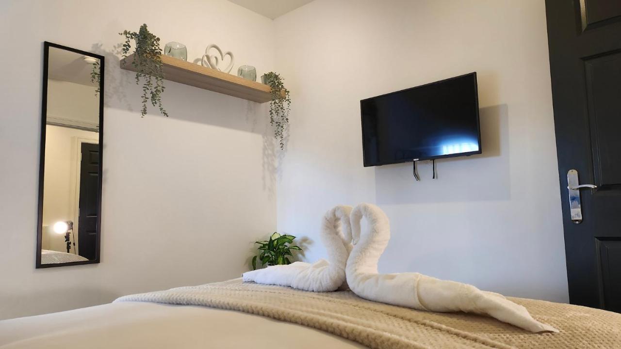 Principality Suites; Three Bed By Property Promise Κάρντιφ Εξωτερικό φωτογραφία