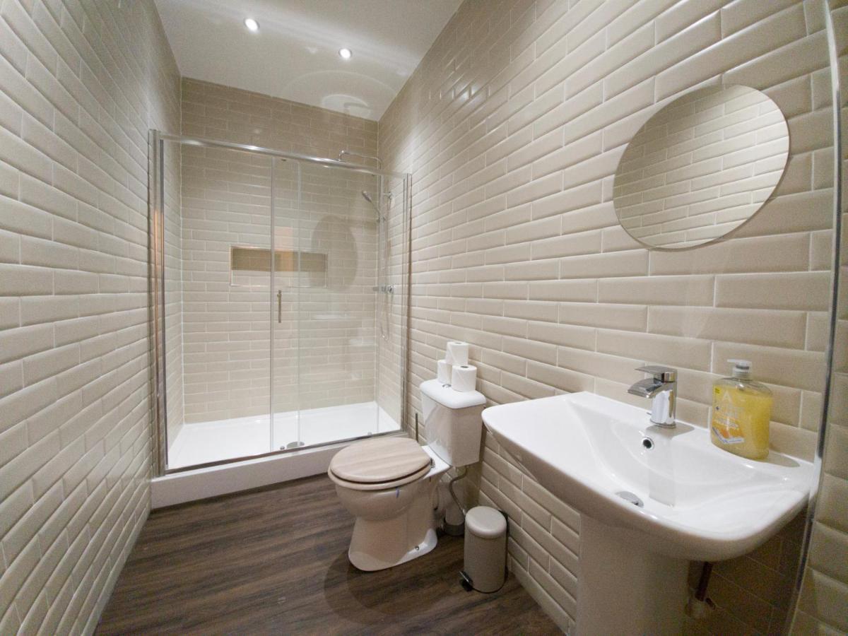 Principality Suites; Three Bed By Property Promise Κάρντιφ Εξωτερικό φωτογραφία