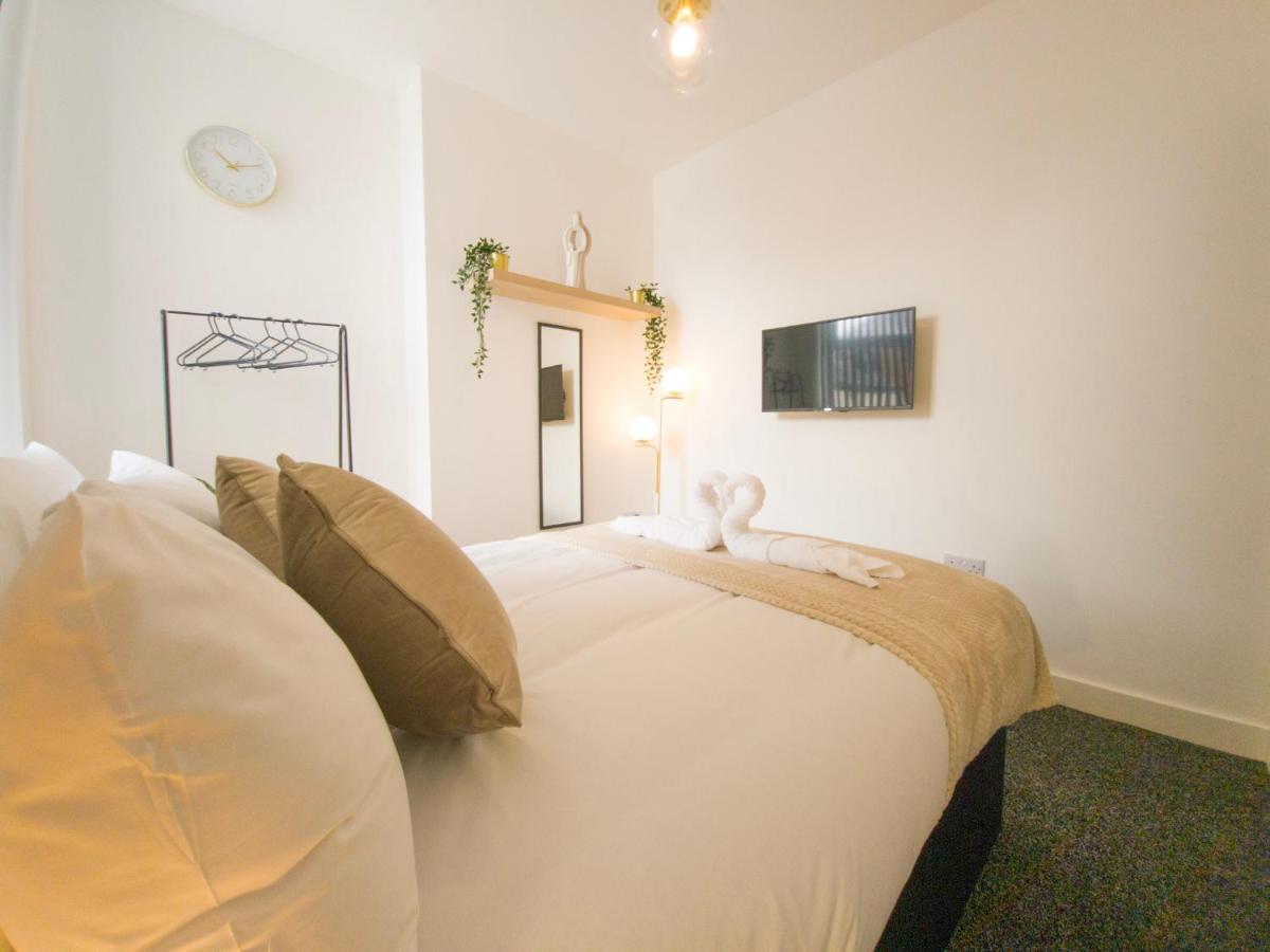 Principality Suites; Three Bed By Property Promise Κάρντιφ Εξωτερικό φωτογραφία
